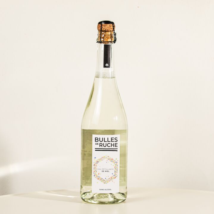 Eau pétillante miel 75cl – Image 1